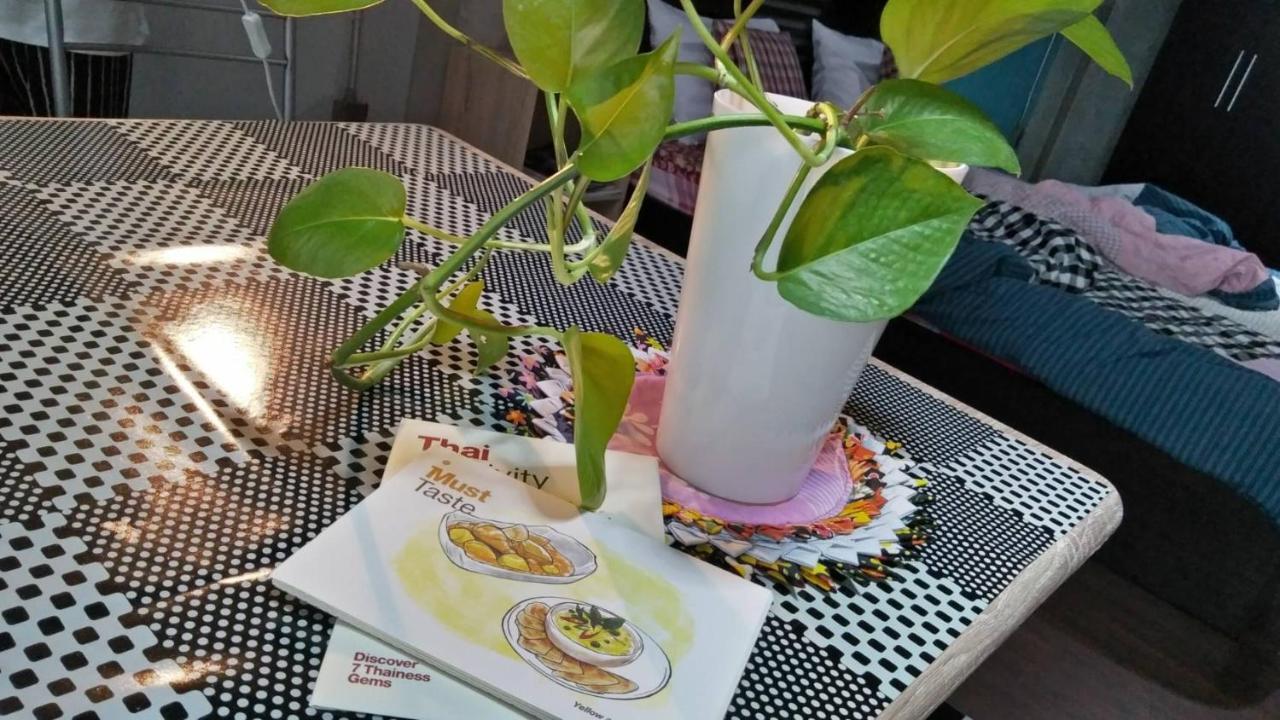 הוסטל בנגקוק Five Stars Ratchada 19 מראה חיצוני תמונה